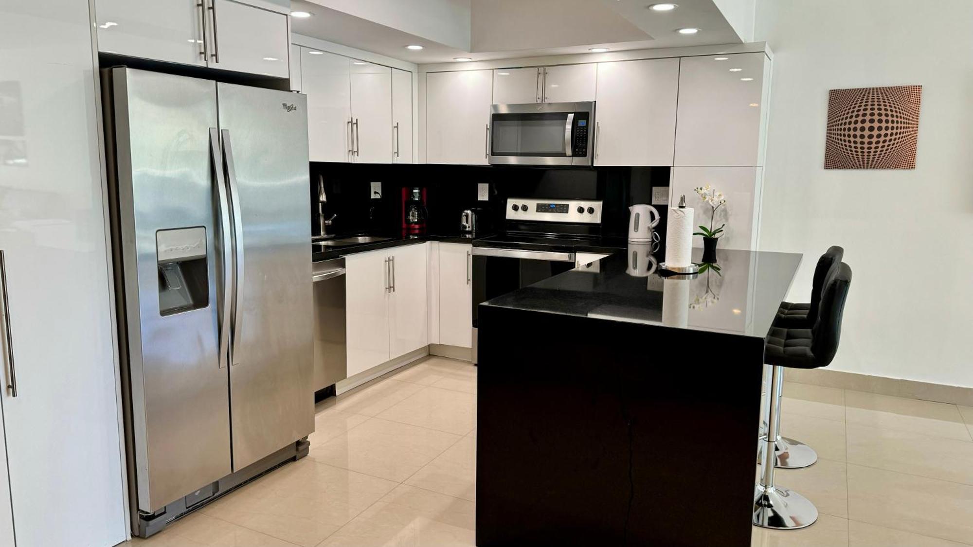 Sunny Isles, Beach Life! Parking Included ميامي بيتش المظهر الخارجي الصورة